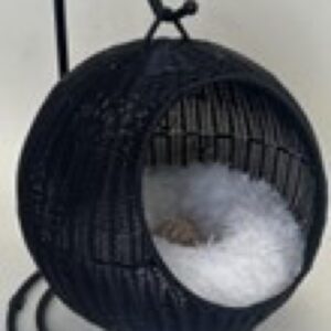 Luxury swaying woven cat bed